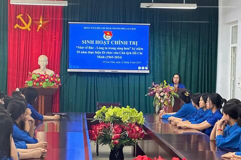 <a href="/cong-tac-giao-duc" title="Công tác giáo dục" rel="dofollow">Công tác giáo dục</a>