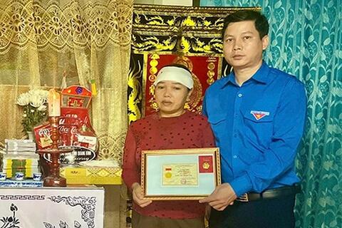 <a href="/hoat-dong/moi-ngay-mot-tin-tot-moi-tuan-mot-cau-chuyen-dep" title="Mỗi ngày một tin tốt - Mỗi tuần một câu chuyện đẹp" rel="dofollow">Mỗi ngày một tin tốt - Mỗi tuần một câu chuyện đẹp</a>