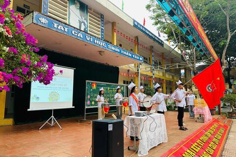 CÂU LẠC BỘ TƯ VẤN TRỢ GIÚP TRẺ EM TUYÊN TRUYỀN LUẬT TRẺ EM