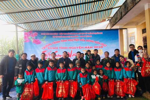 <a href="/gioi-thieu/doi-thieu-nien-tien-phong" title="Đội Thiếu Niên Tiền Phong" rel="dofollow">Đội Thiếu Niên Tiền Phong</a>