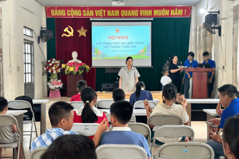 TRẺ EM XÃ THAN UYÊN TIẾP XÚC, ĐỐI THOẠI VỚI ĐẠI BIỂU HỘI ĐỒNG NHÂN DÂN XÃ