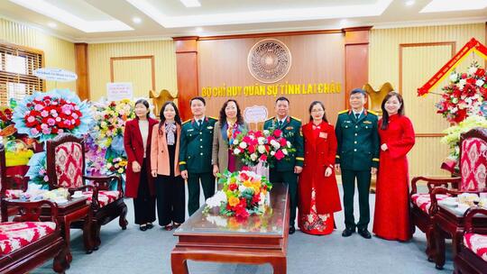 <a href="/hoat-dong" title="Tin tức" rel="dofollow">TIN MỚI NHẤT</a>