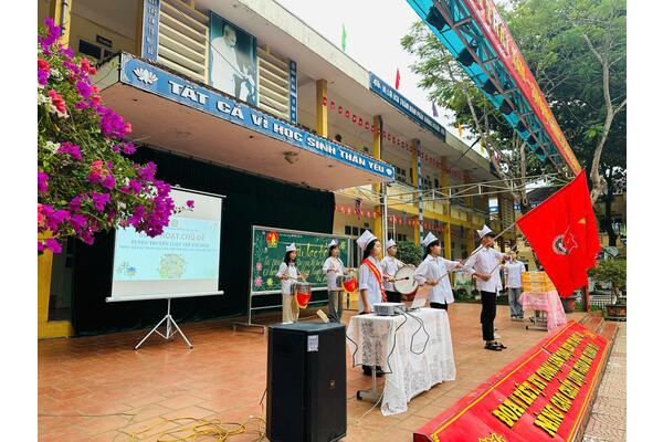 CÂU LẠC BỘ TƯ VẤN TRỢ GIÚP TRẺ EM TUYÊN TRUYỀN LUẬT TRẺ EM