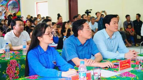 MỘT MÁI NHÀ CHUNG CHO CỘNG ĐỒNG DÂN TỘC CỐNG NƠI BIÊN CƯƠNG