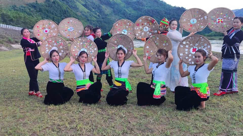 Thành lập Câu lạc bộ, đội, nhóm thanh niên theo sở thích vùng đồng bào tôn giáo, sinh hoạt văn hóa dân gian, văn hóa bản địa