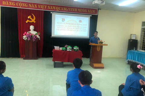 <a href="/hoat-dong-doi" title="Hoạt động Đội" rel="dofollow">Hoạt động Đội</a>