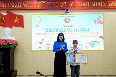 <a href="/hoat-dong-doi" title="Hoạt động Đội" rel="dofollow">Hoạt động Đội</a>