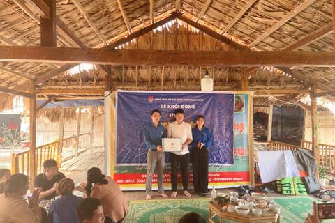 <a href="/cac-huyen-thanh-doan-doan-truc-thuoc/huyen-doan-nam-nhun" title="HUYỆN ĐOÀN NẬM NHÙN" rel="dofollow">HUYỆN ĐOÀN NẬM NHÙN</a>