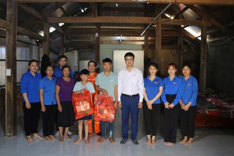 <a href="/cac-huyen-thanh-doan-doan-truc-thuoc/huyen-doan-nam-nhun" title="HUYỆN ĐOÀN NẬM NHÙN" rel="dofollow">HUYỆN ĐOÀN NẬM NHÙN</a>