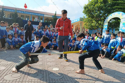 <a href="/hoat-dong-doi" title="Hoạt động Đội" rel="dofollow">Hoạt động Đội</a>