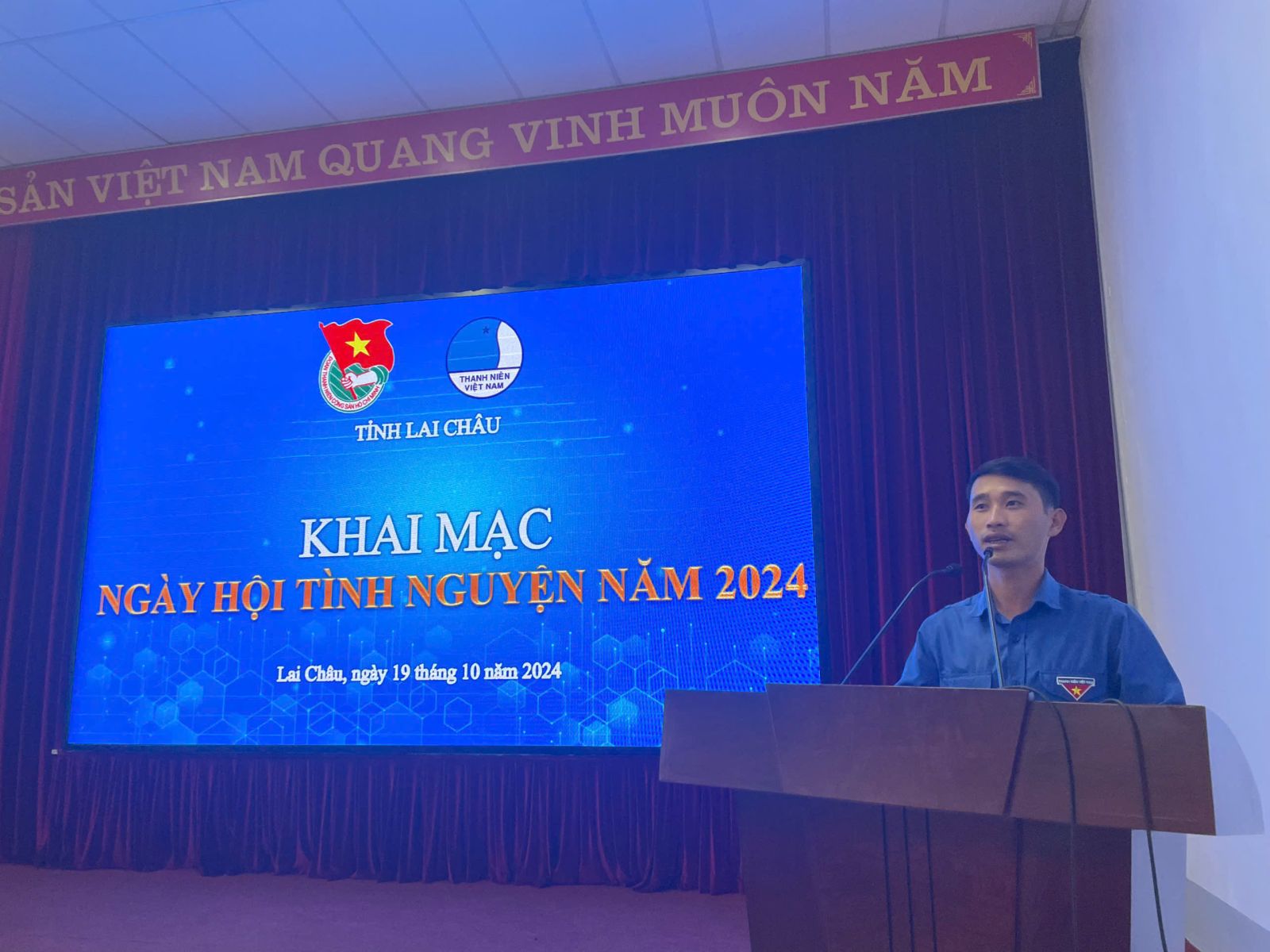 <a href="/hoat-dong-hoi" title="Hoạt động Hội" rel="dofollow">Hoạt động Hội</a>